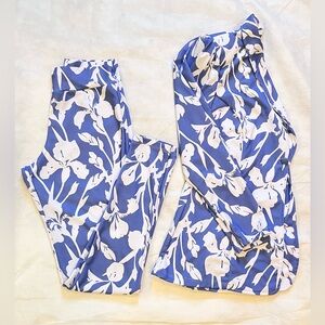 Women's Pantsuit Floral print jacket/pants set in blue and white. Medium